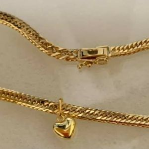 Meet your Posher, Cristine